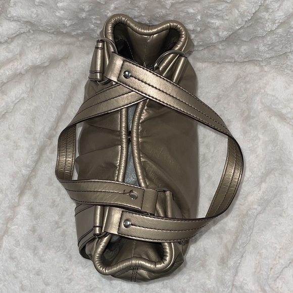 NINE WEST Nine & Co. Gold/Bronze/Metallic Hobo handbag. Like new condition. - Picture 13 of 16